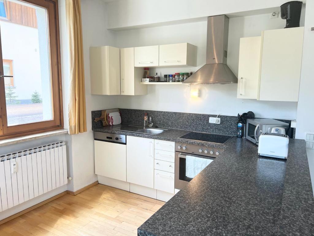 Four Seasons Getaway Apartment Zell am See Bagian luar foto